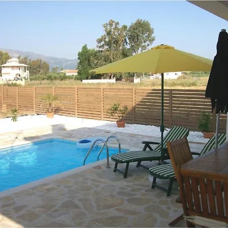Charming In Zakinthos + Pool Mouzakion (Zakynthos)